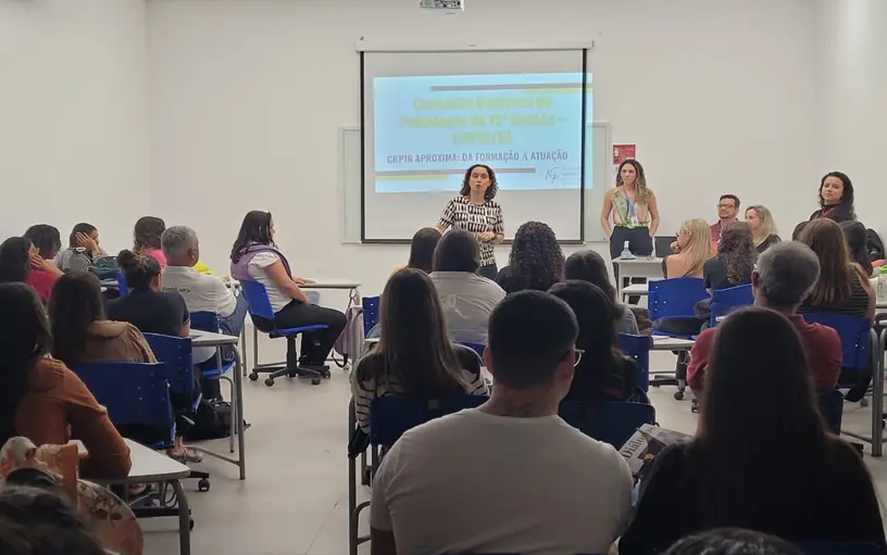 Foto: Palestra sobre orientações técnicas para atuação profissional em psicologia